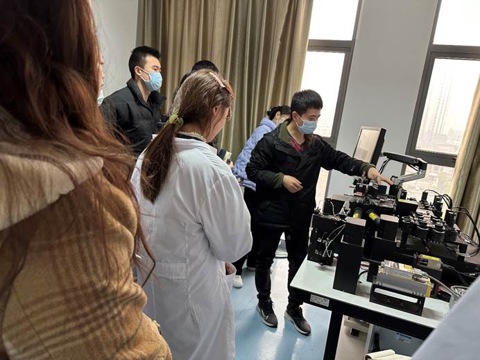 英国上市公司365