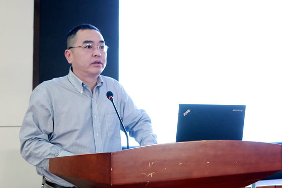 医学科学研究中心主任申竑主持并致开场辞 英国上市公司365